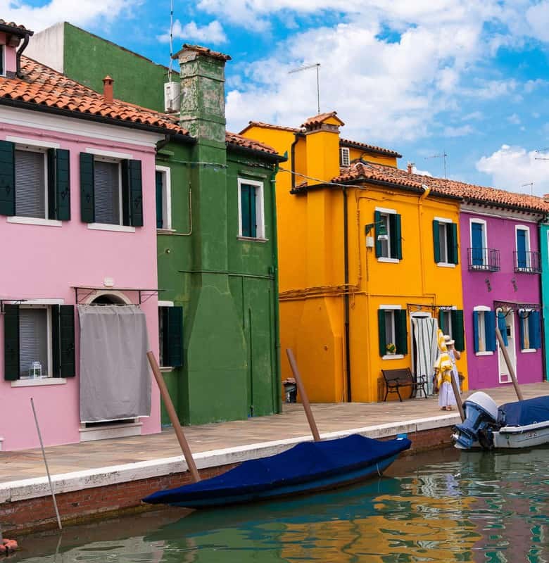 Murano & Burano Boat Tour with Guide & Glass Factory Visit